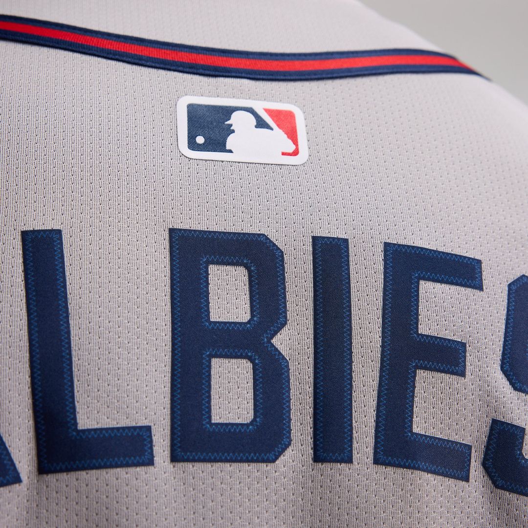 Men's Atlanta Braves Ozzie Albies Nike Gray Road Limited Player Jersey